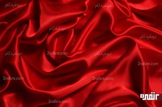 قرمز رنگی محرک و پرانرژی