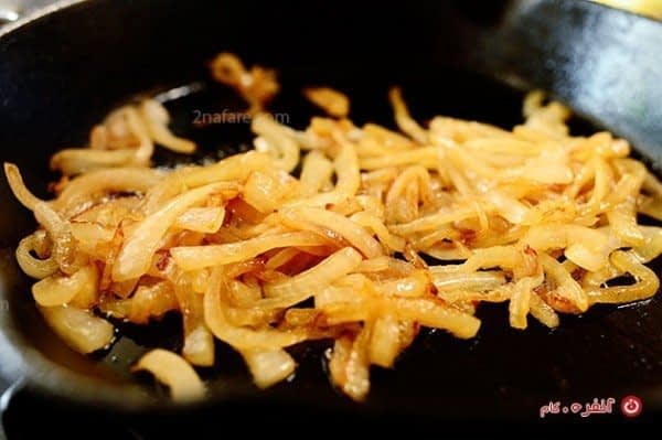 طرز تهیه پیتزا با پیاز