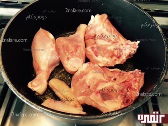سرخ کردن مرغ