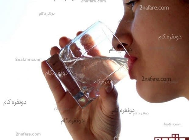 شگفتی آب برای داشتن پوستی روشن و شفاف مزایای نوشیدن آب برای پوست