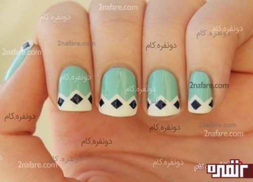 لاک با فرنچ سفید و طرح های لوزی، طرحی بسیار شیک و زیبا