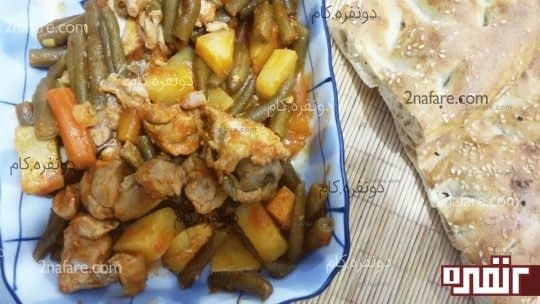 خوراک مرغ و لوبیا سبز رژیمی