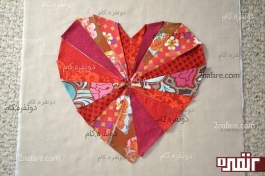 پارچه ها رو از روی الگوهایی که کشیدید ببرید