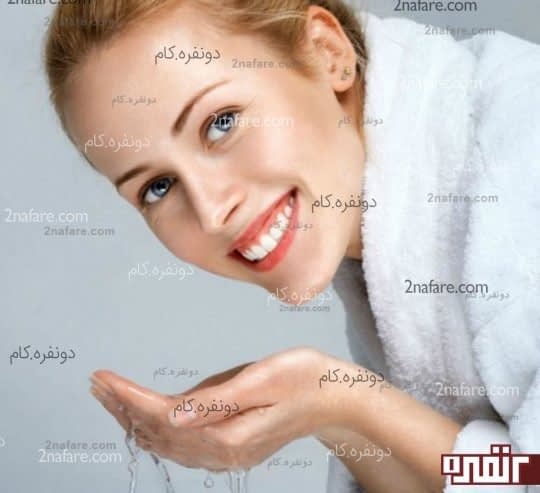 شست و شوی صورت اولین و موثرترین راه در درمان جوش های پوستی