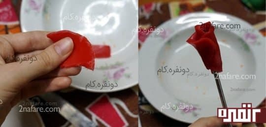 فرم دادن به گلبرگ ها برای ساخت شمع گل رز