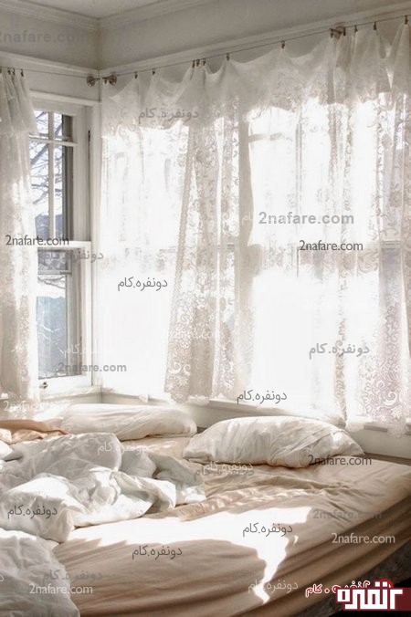 نور گیر و پرده در اتاق خواب کوچک