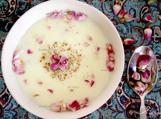 طرز تهیه فرنی خوشمزه با بهترین نسبت ها طرز تهیه فرنی ساده