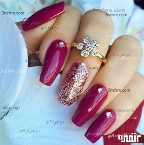 طراحی با لاک اکلیلی و نگین فلزی