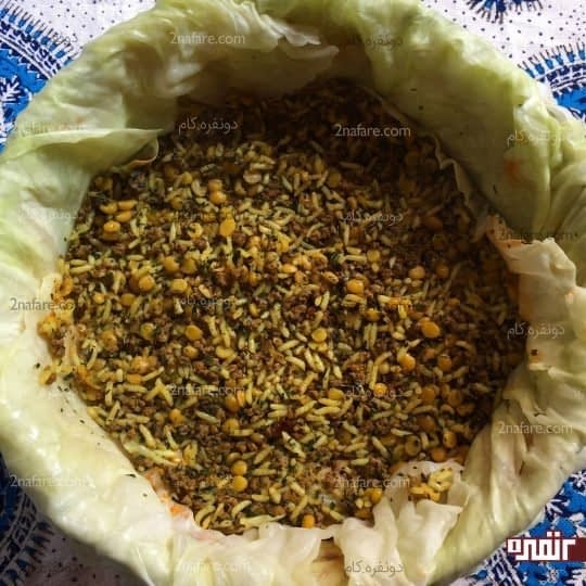 اضافه کردن مخلوط گوشت