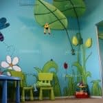 دکوراسیون اتاق کودک به شکل جنگلی اسرارآمیز