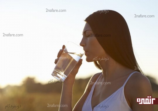 یکی از دلایل گرفتگی عضلانی عدم نوشیدن آب کافی است.