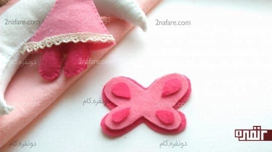 چسباندن جزییات پروانه