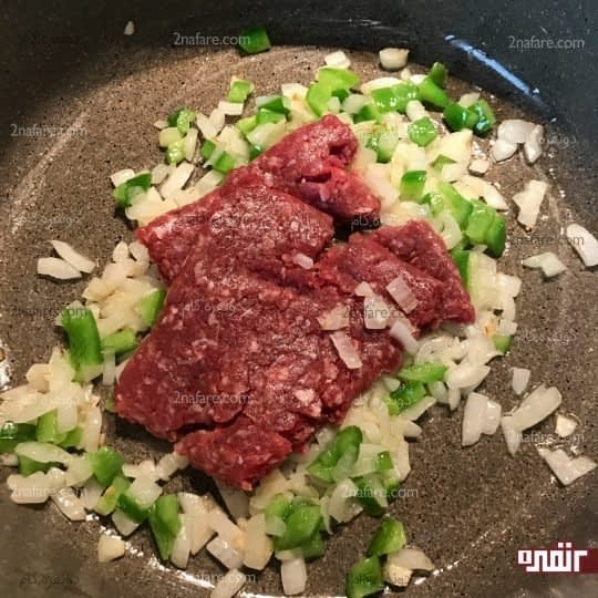 اضافه کردن گوشت