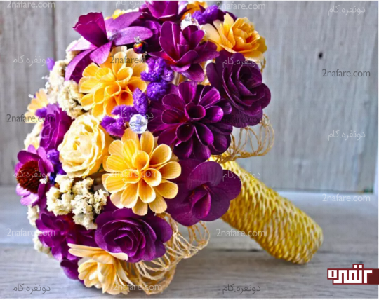 دست گل مصنوعی و کاغذی عروس