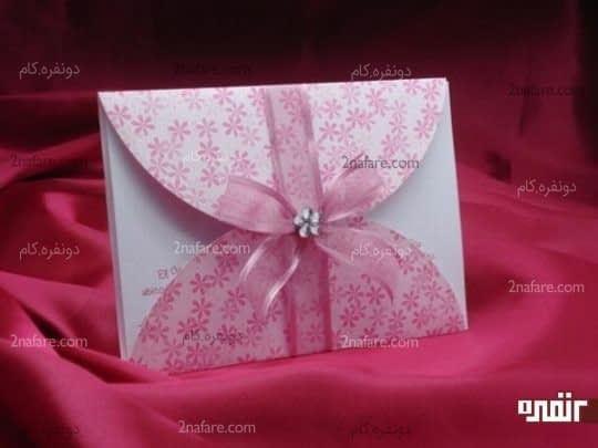 مدلی زیبا از کارت عروسی صورتی