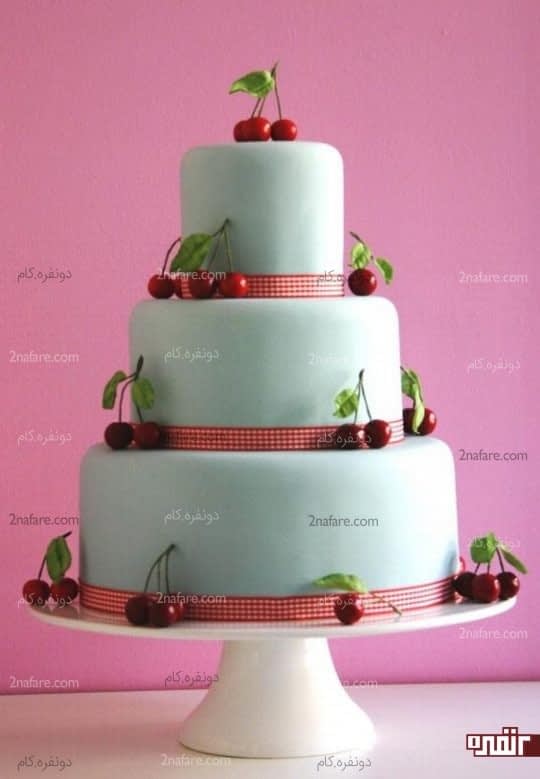 کیک زیبا و ساده ی عروسی با تزیین گیلاس