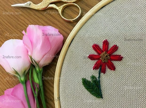 آموزش گلدوزی گل داوودی با شاخه و برگ مرحله به مرحله گلدوزي گل داوودي با شاخه و برگ