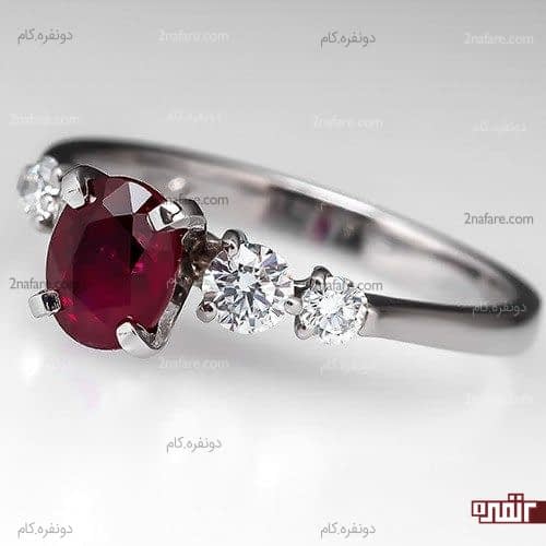 انگشتر نامزدی با نگین زیبا