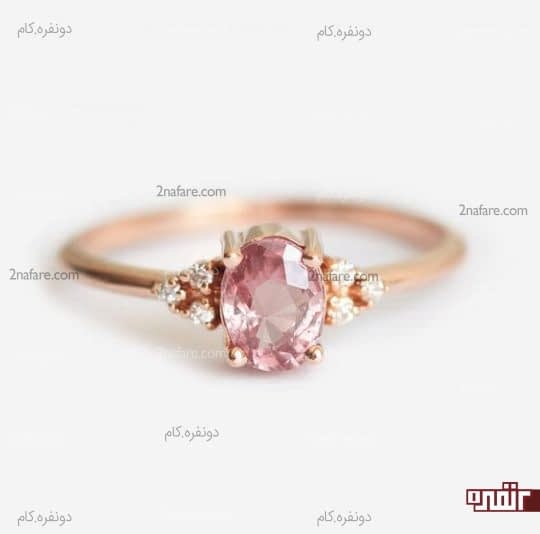انگشتر نامزدی با نگین صورتی