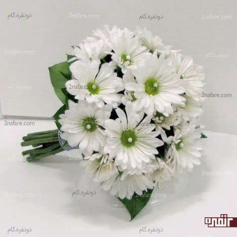 دسته گل سفید و زیباعروس