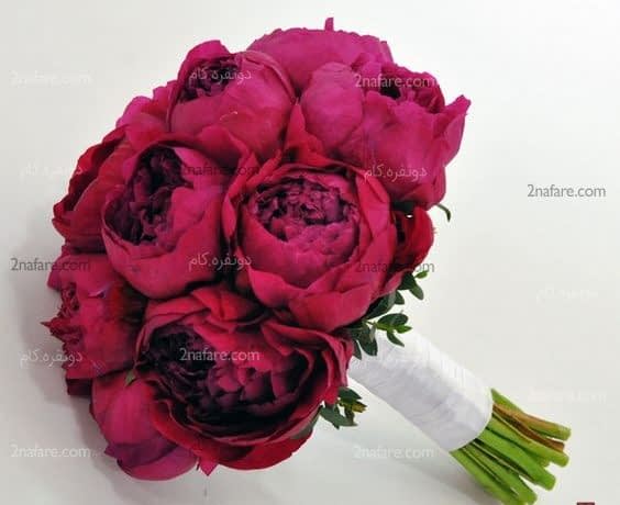دسته گل عروس با پئونی خوش رنگ و خاص