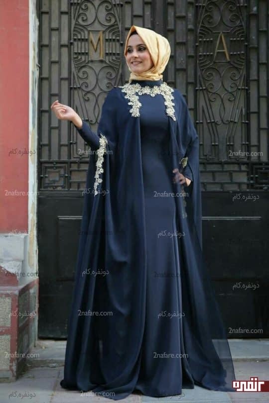 شنل کار شده روی لباس