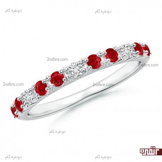 چینش نگین قرمز روی رینگ طلا سفید