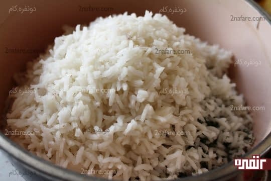 برنج نیم پز شده