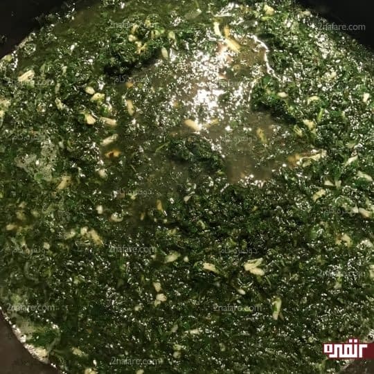 اضافه کردن سبزی ها