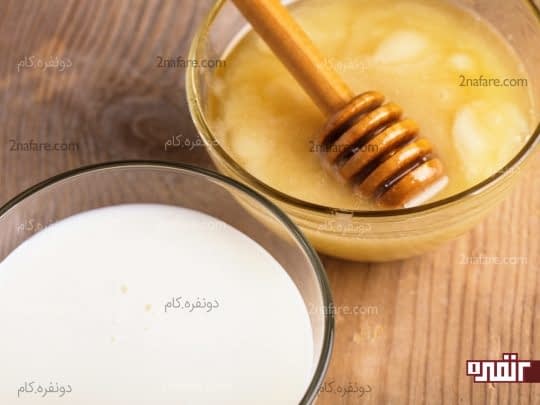 ترکیب شیر و عسل برای درمان جوش های سر سیاه