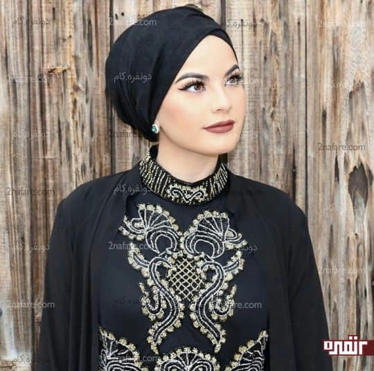 سربند و پیراهن یقه ایستاده