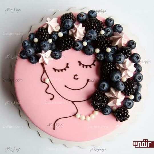 کیک تولد دخترونه با تزیینات میوه ای