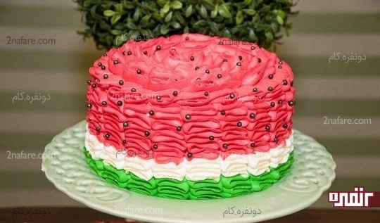 تزیین کیک با خامه رنگی و چیپس شکلات
