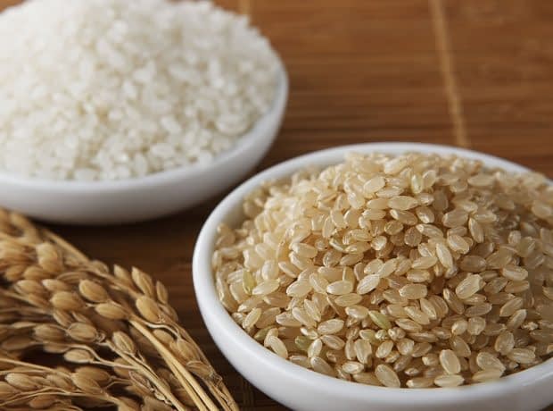 تفاوت برنج سفید و برنج قهوه ای برای رژیم غذایی تفاوت برنج سفید یا قهوه ای