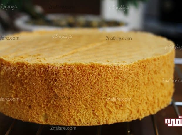 کیک اسفنجی وانیلی مناسب پایه کیک مرحله به مرحله سطح صاف و بافت اسفنجی و ابری کیک