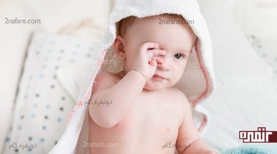 کنجکاوی کودک از دلایل مالیدن چشم ها