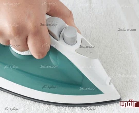 گذاشتن اتو روی حوله