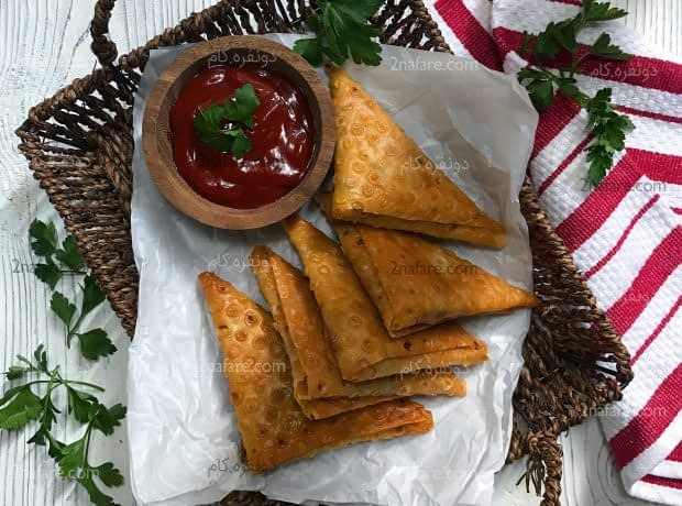 طرز تهیه سمبوسه گوشت و سیب زمینی مرحله به مرحله سمبوسه گوشت و سیب زمینی