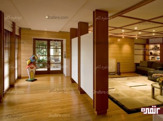 پارتیشنهای چوبی برای جداسازی قسمت ورودی از سایر فضاها
