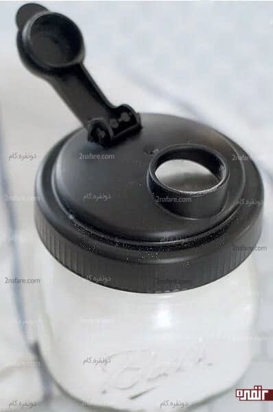 پودر رو در ظرف دربسته نگهدارید