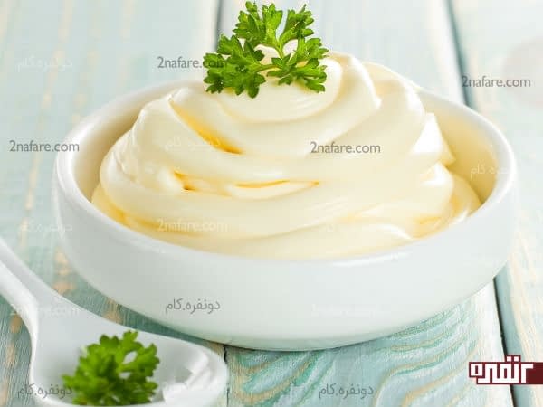 ماسک مایونز و روغن کرچک کمک میکنه تا موهایی نرم و روان داشته باشین