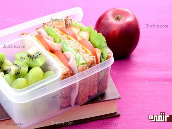 هیچ وقت در محیط کاری به سمت استفاده از فست فود نرین و از غذای خانگی استفاده کنین