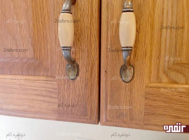 تمیز کردن چربی کابینت آشپزخانه تمیز کردن چربی های کابینت چوبی آشپزخانه