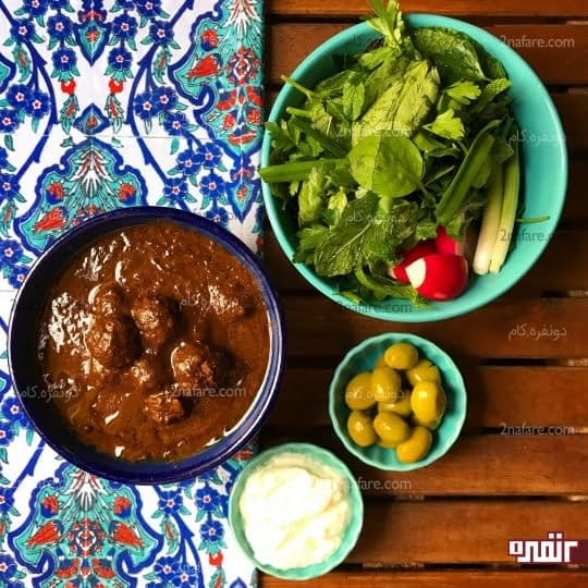 خورشت فسنجان با گوشت قلقلی