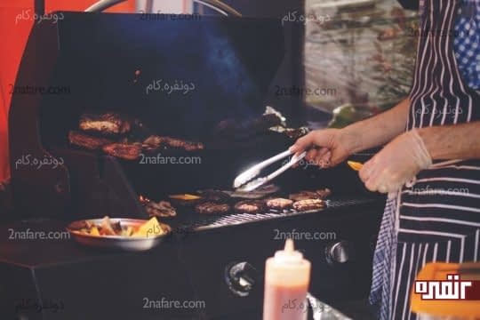 شب کباب خوری با خانواده