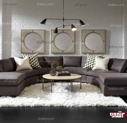 نشیمن مدرن و جذاب با کاناپه منحنی فرم