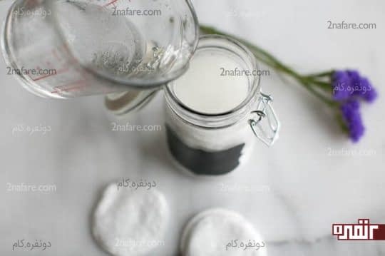ریختن محلول روی پدها