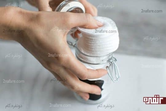 پر کردن شیشه با پدهای پنبه ای