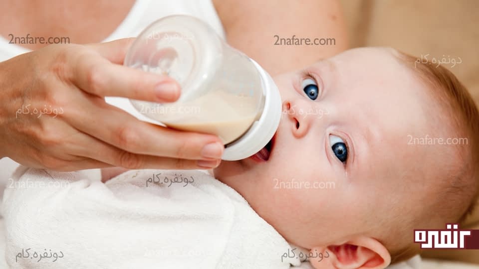 نوزادم موقع شیر خوردن سرش عرق میکنه