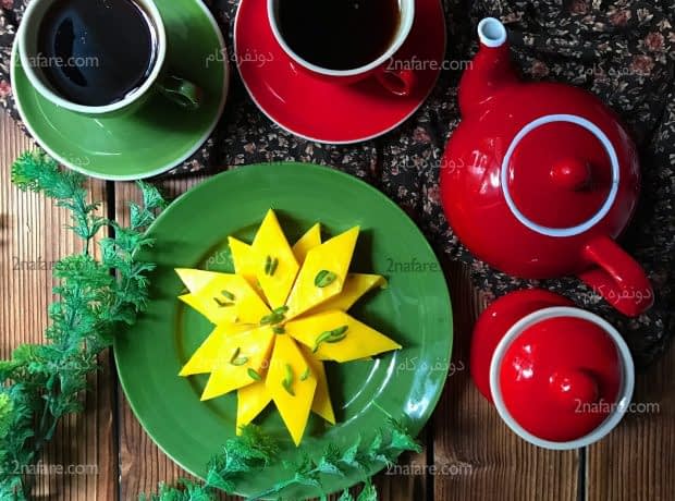 طرز تهیه مسقطی شیری زعفرانی مسقطی شیری زعفرانی